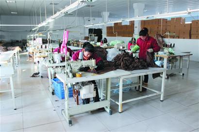 服装加工企业遭遇用工荒 200人大厂仅有5人(图)